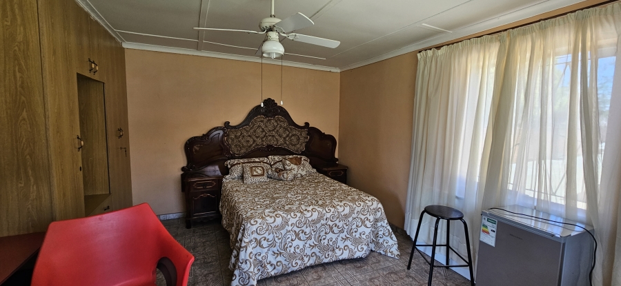 4 Bedroom Property for Sale in Carters Glen Northern Cape